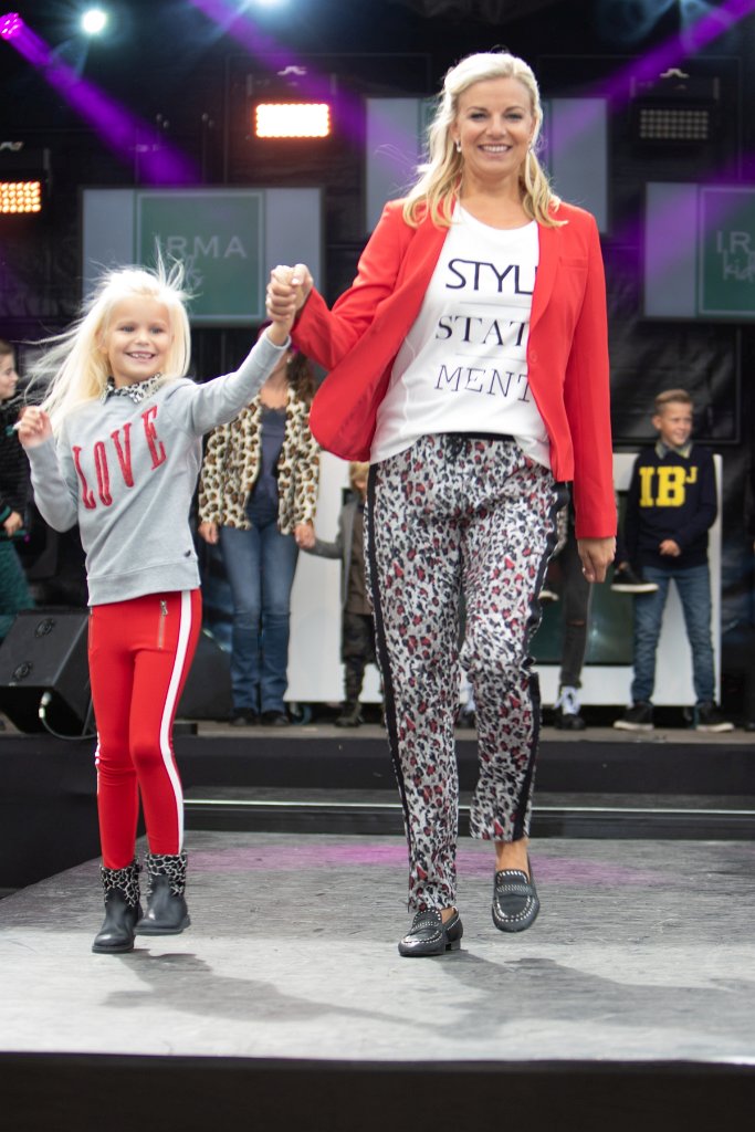 Modeshow 2018 C 370.jpg